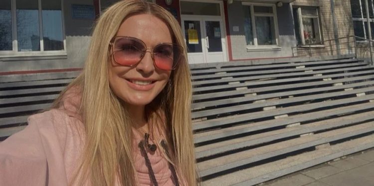 Ольга Сумська поділилася своїми рідкісними дитячими фото